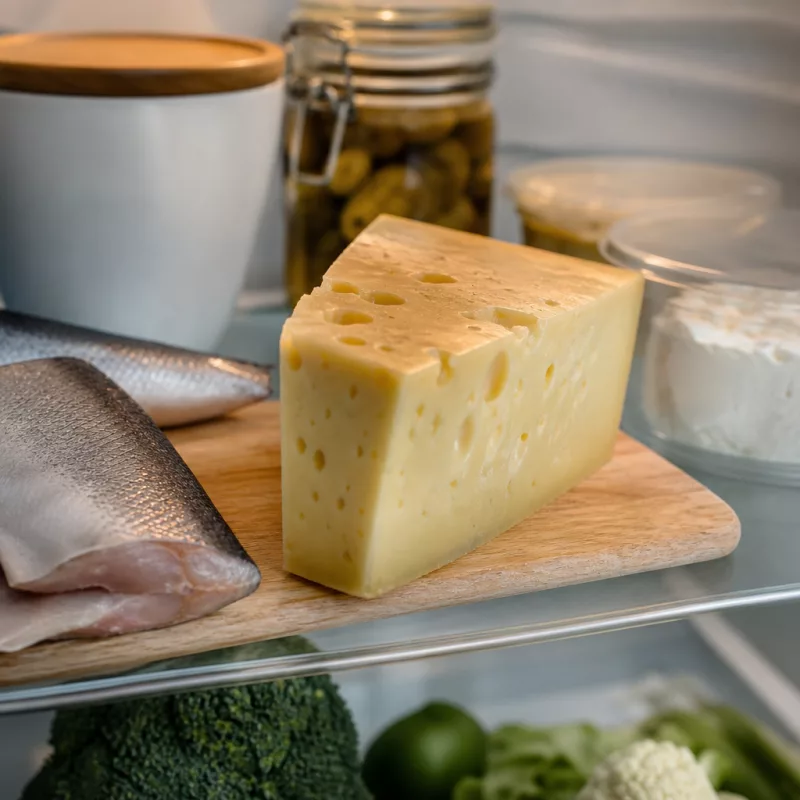 Сыр быстро теряет вид и вкус, как хранить в холодильнике