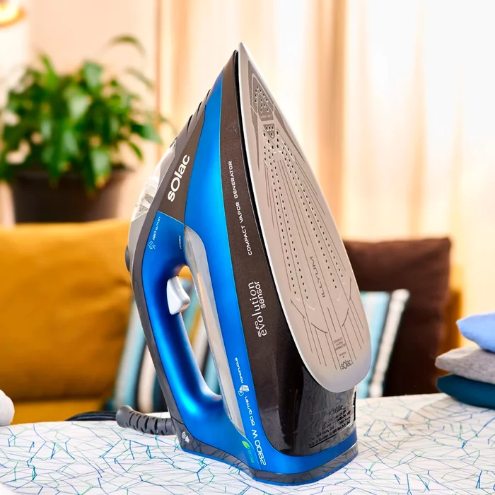 Утюг-парогенератор Solac Auto Evolution Sensor CVG9612