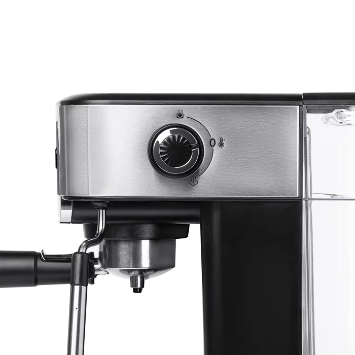 Рожковая кофеварка BBK BCM1500