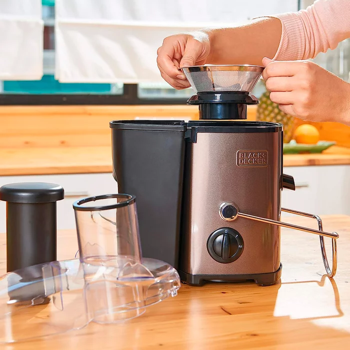 Соковыжималка BLACK+DECKER BXJE600E