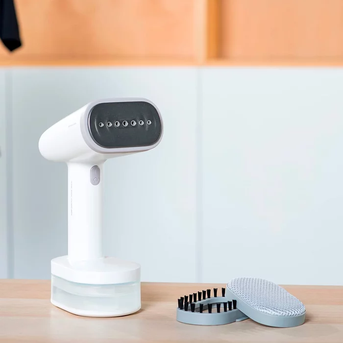 Отпариватель Black+Decker BXGS1600E