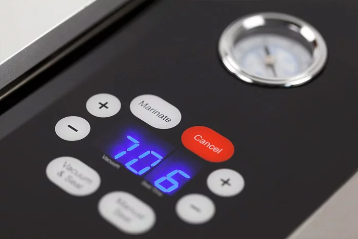 Вакууматор CASO VacuChef SlimLine