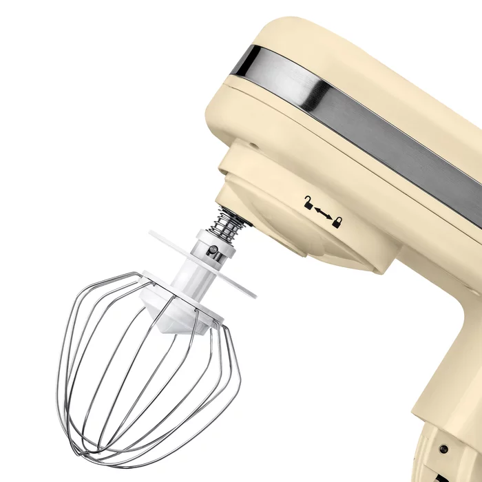 Планетарный миксер BBK KBM1401