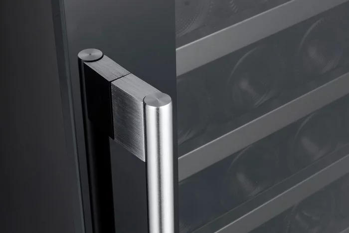 Винный шкаф Temptech STZ60SB