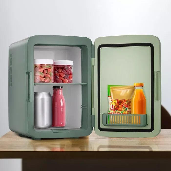 Холодильник для косметики Kitfort КТ-4116