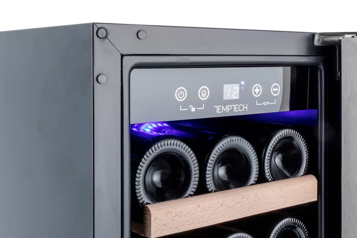 Винный шкаф Temptech WPQ30SCB