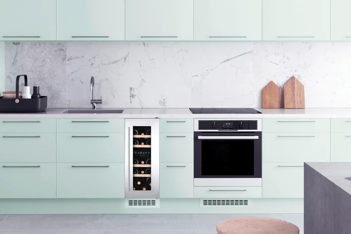 Винный шкаф Temptech OBIU 30 DSS