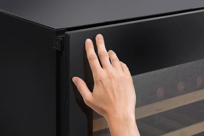 Винный холодильник CASO WineDeluxe E 18