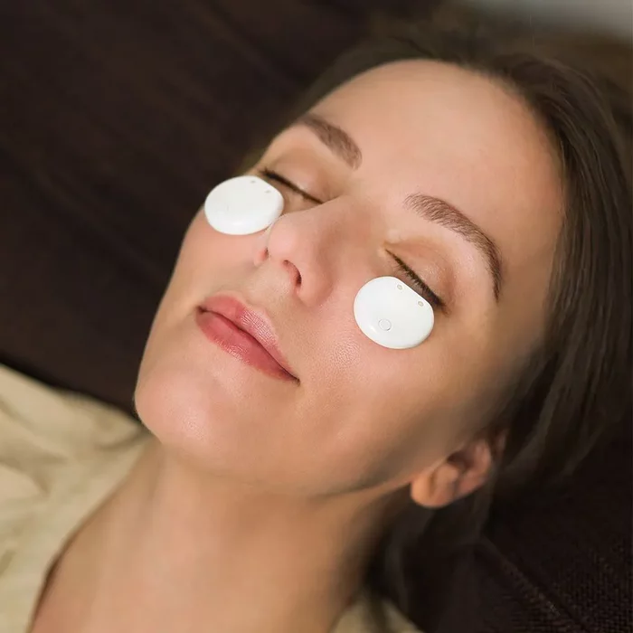 Электронные патчи для глаз