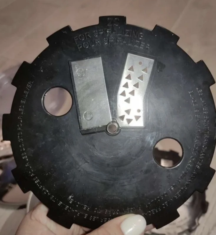 Продам: Veggie bullet 3 in 1: спиралайзер, овощерезка, слайсер