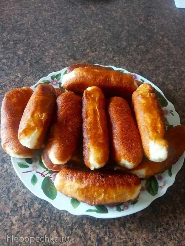 Пирожки жареные с любой начинкой (на живых дрожжах)