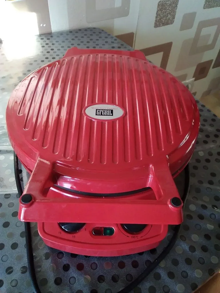 Продам пиццемейкер GFGRIL GFB-1500. 