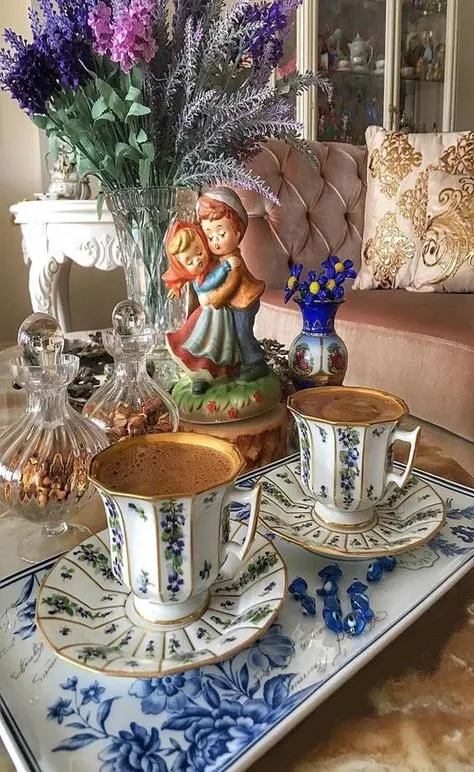 Tapтaлeтки & Ко