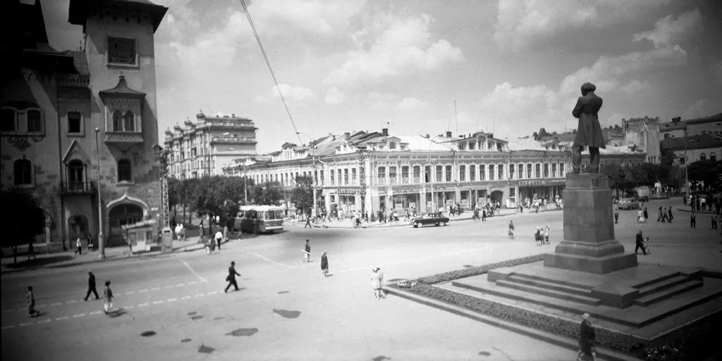 Запечатленная история