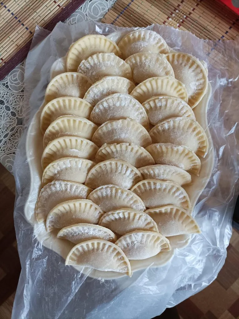 Пельменница и форма для вареников
