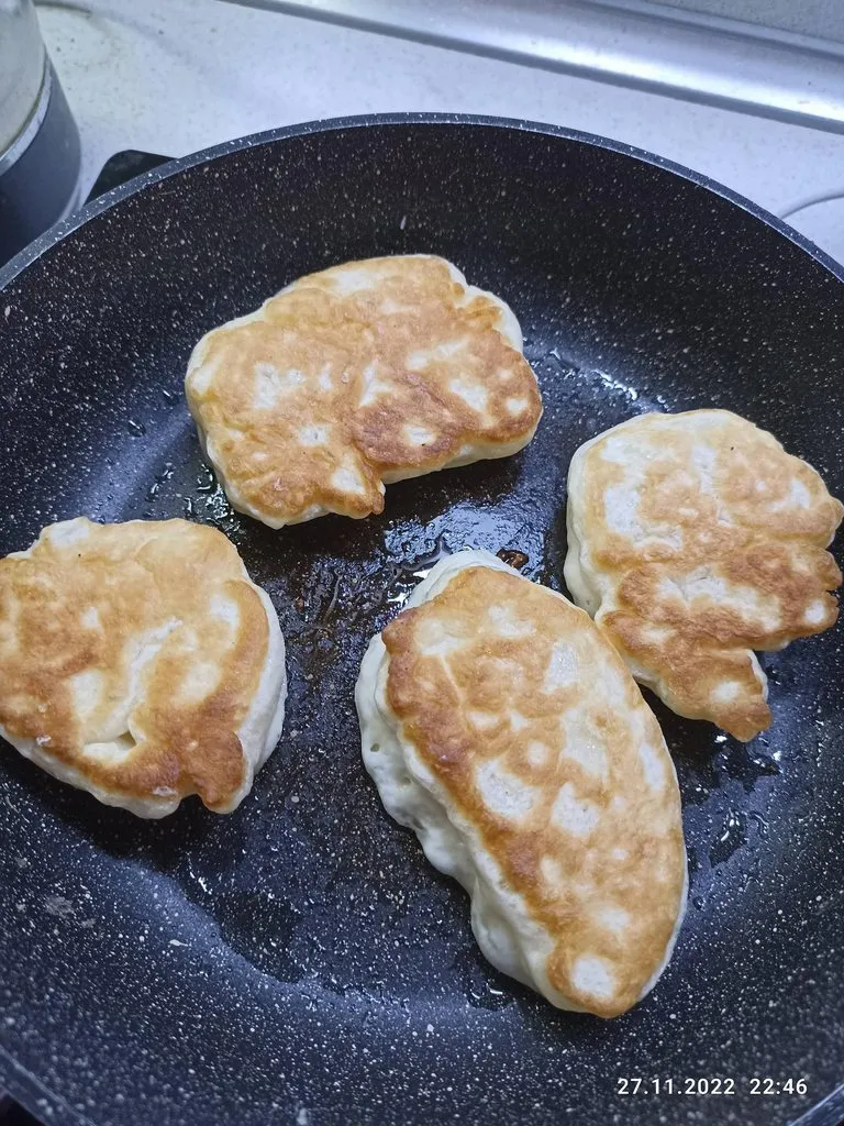 Оладушки дрожжевые пышные без яиц