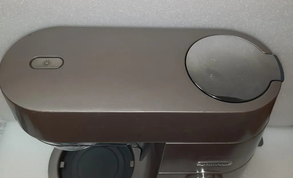 Продам Кухонный комбайн Kenwood KVL8300S