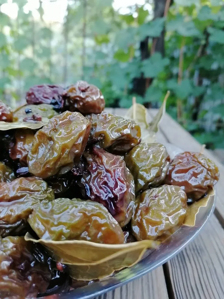 Маринованные сливы