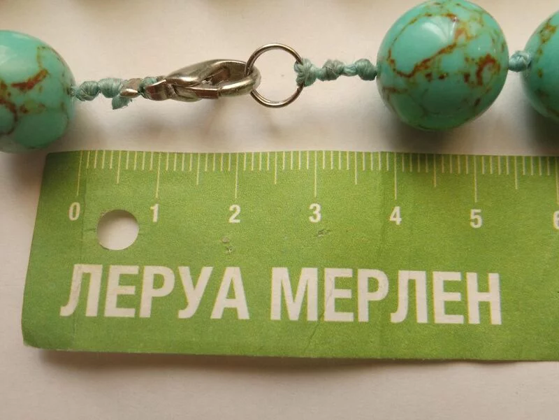 Бусы из натуральных камней
