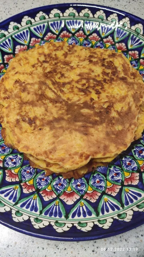 Лепёшки жареные с тыквой и сыром