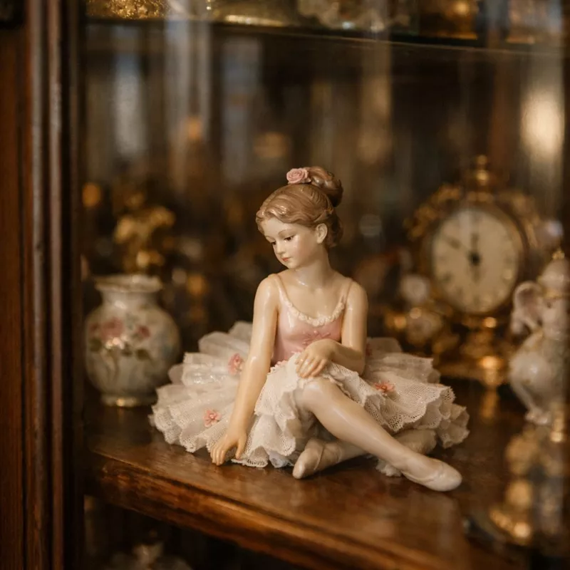 Фарфор с дефектом: стоит ли игнорировать следы времени