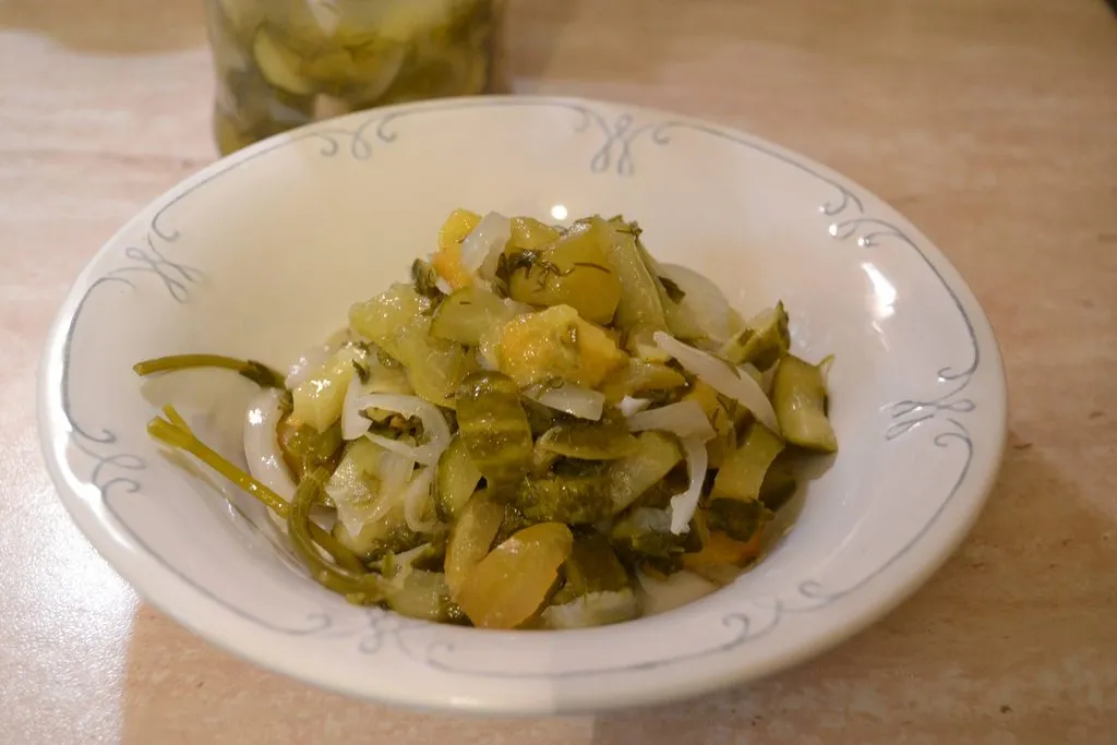 Огурчики салатные, закусочные, нежинские
