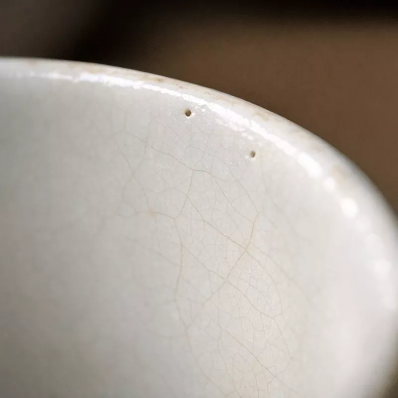 Стоит ли покупать фарфоровую посуду с браком