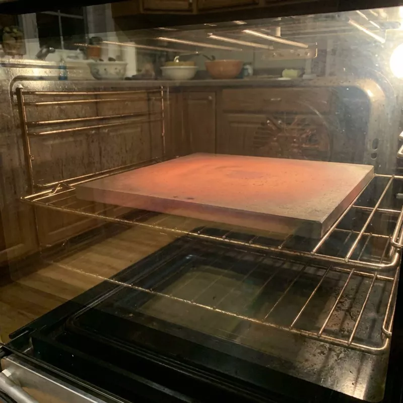 Камень или сталь для выпечки пиццы, хлеба и остального?