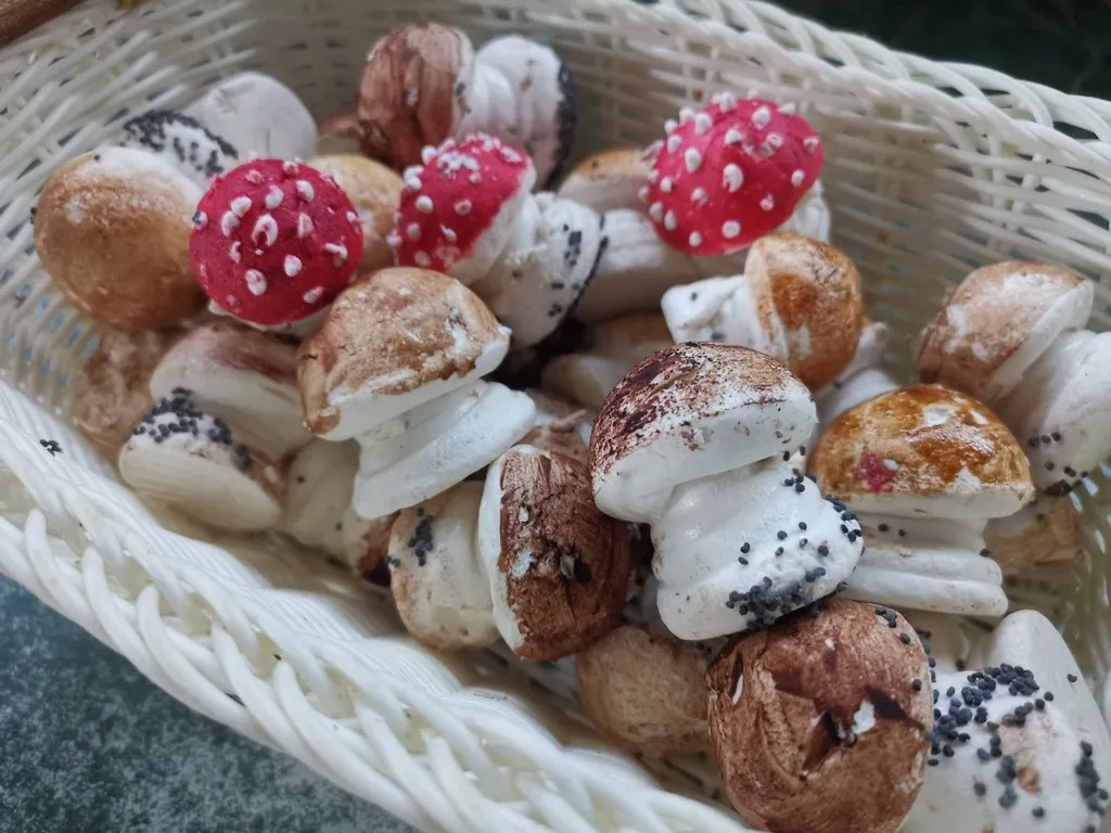 По грибы с лукошком