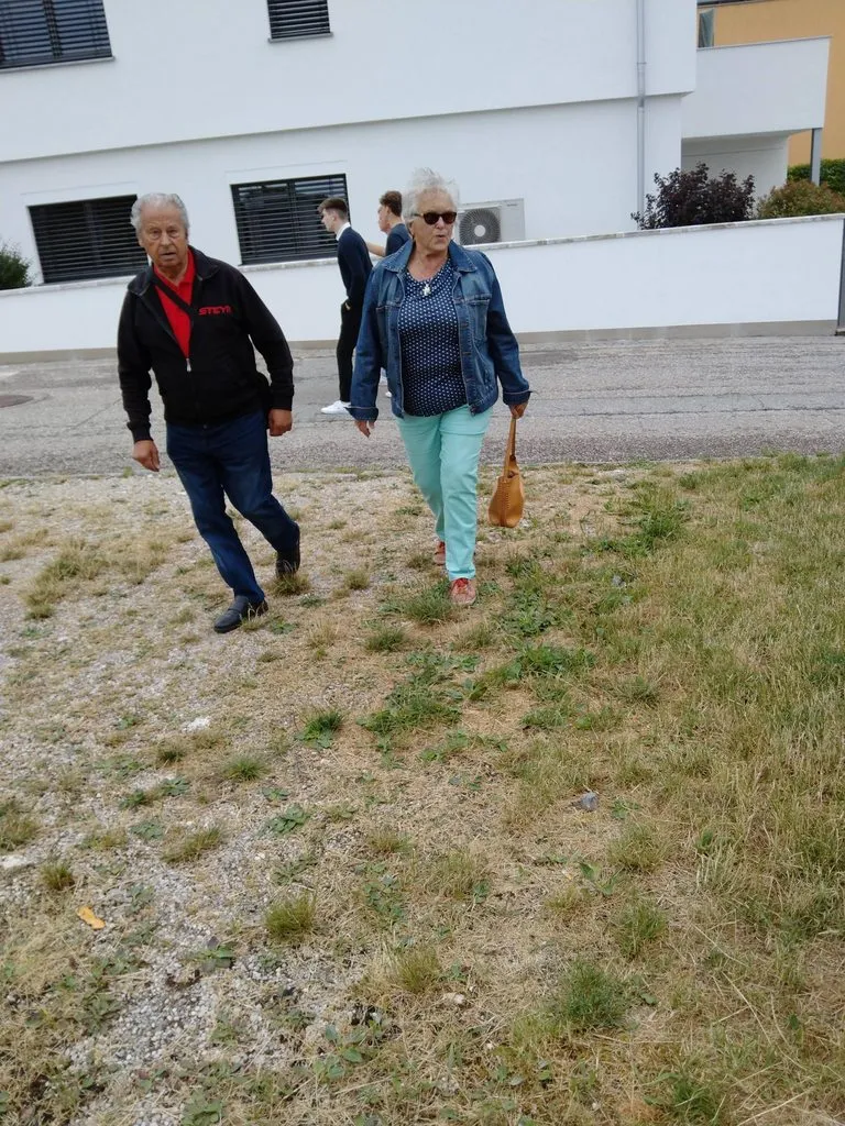 Можно ли вывести деревню из девуши  или о моде, о стиле....