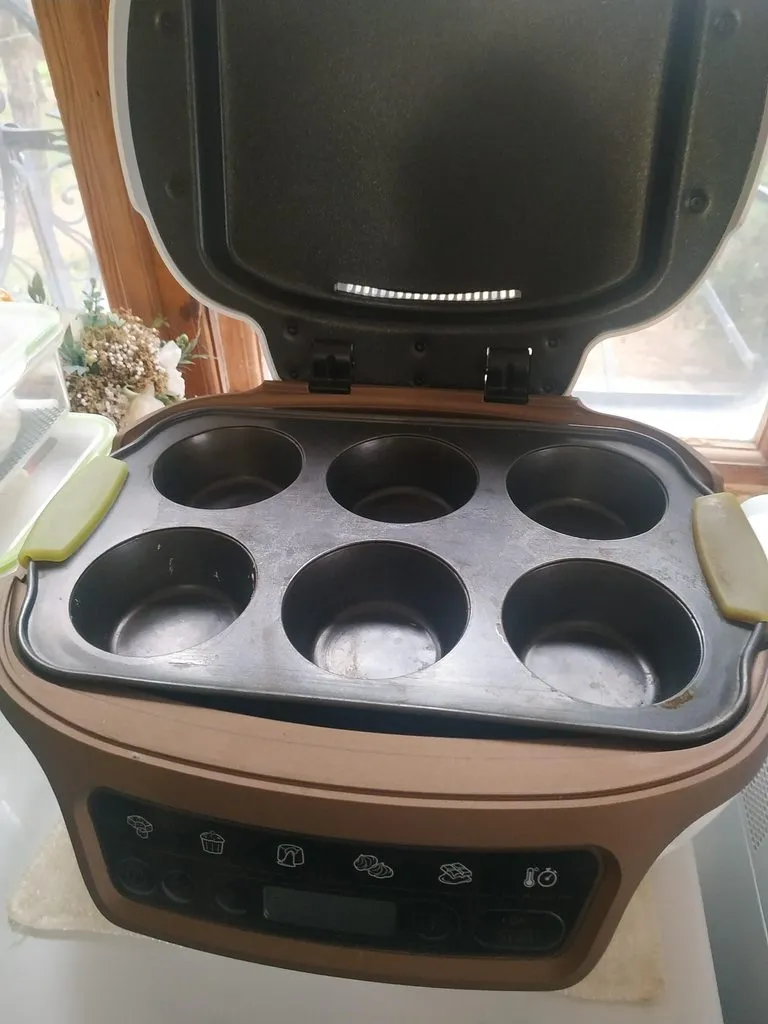Tefal Cake Factory KD802112 - мультикондитер для занятых людей