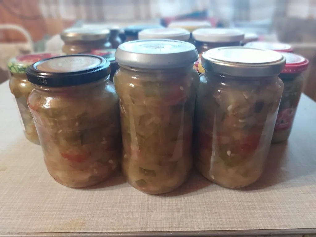 Салат из огурцов