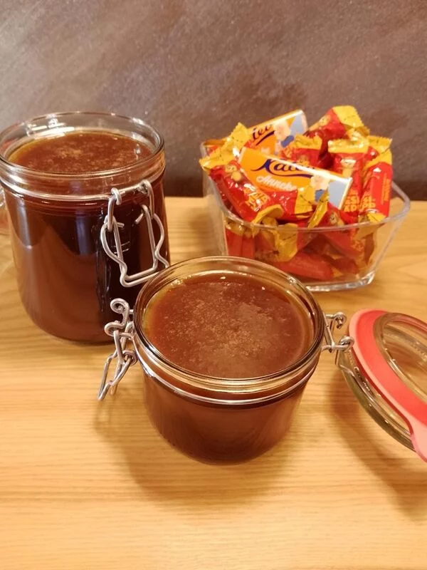 Карамельный соус из кефира