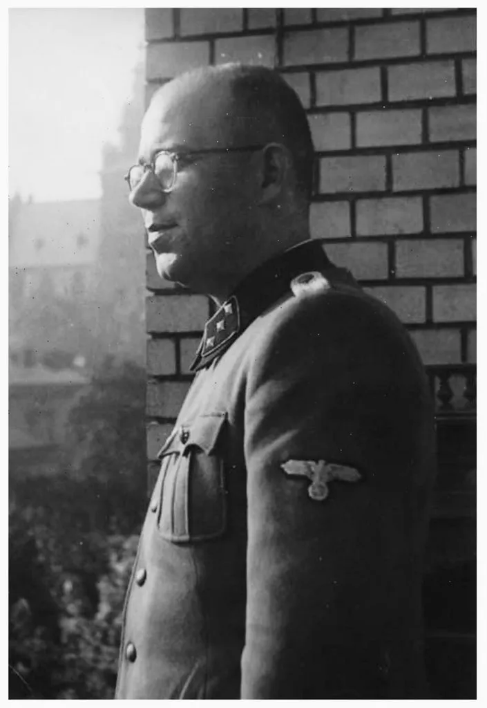 Запечатленная история