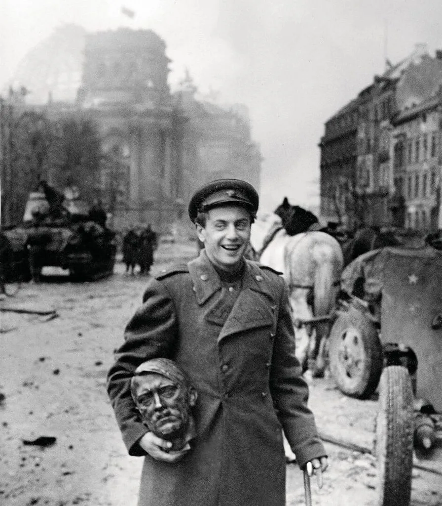 Музыка исполнителя или автора в его день рождения