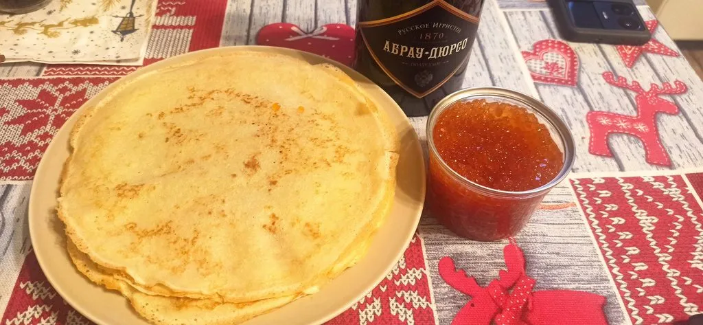 Блины по-ленинградски с икрой