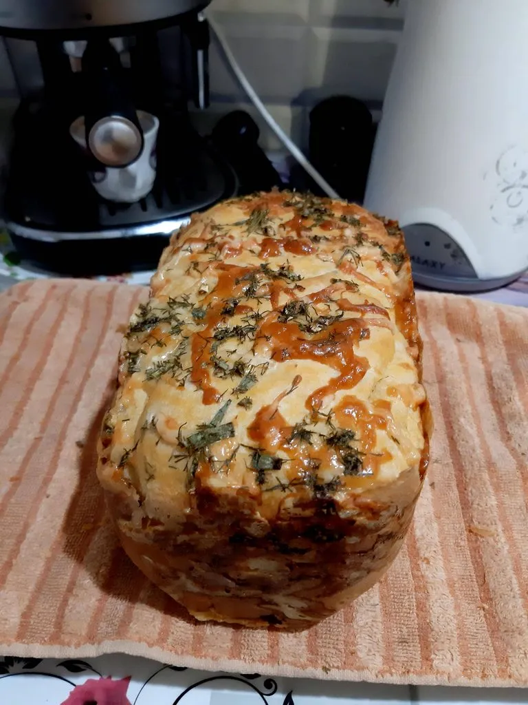 Томатный хлеб с сыром  в хлебопечке