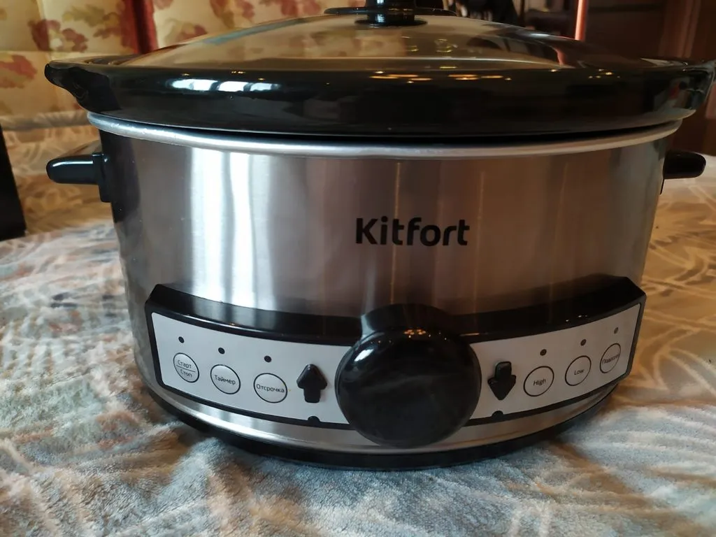 Продаю Медленноварка Kitfort KT-212 3,5 л