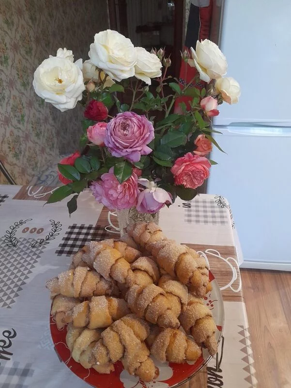 Рогалики на кефире с какао