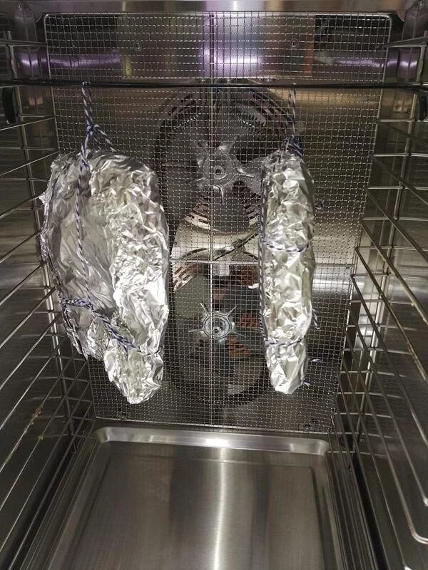 Грудинка свиная в духовке при 100 °С