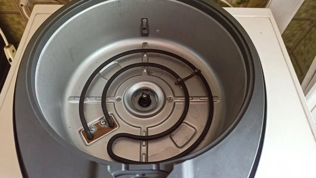 Продам: Мультикузина DeLonghi FH1394