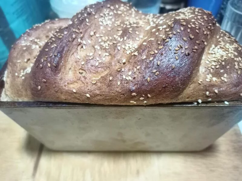 Цельнозерновой дрожжевой сдобный хлеб