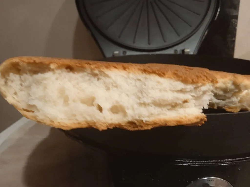 Пирожки жареные с любой начинкой (на живых дрожжах)