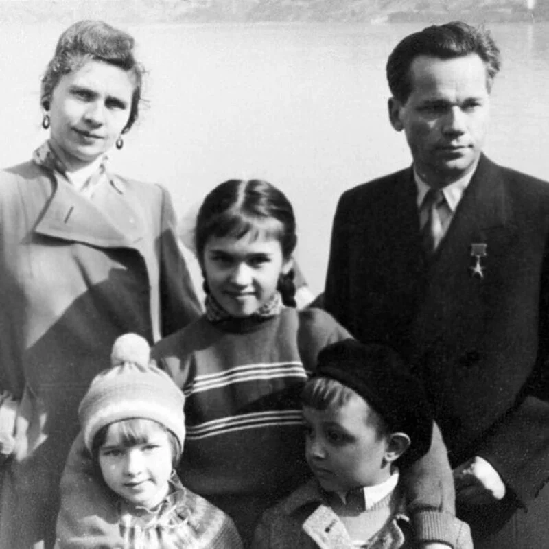 Селебрити-лайф