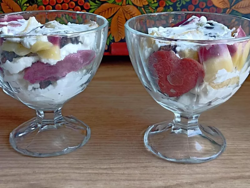 Десерты в стаканчиках (мини-тортики, трайфлы и т.д.)