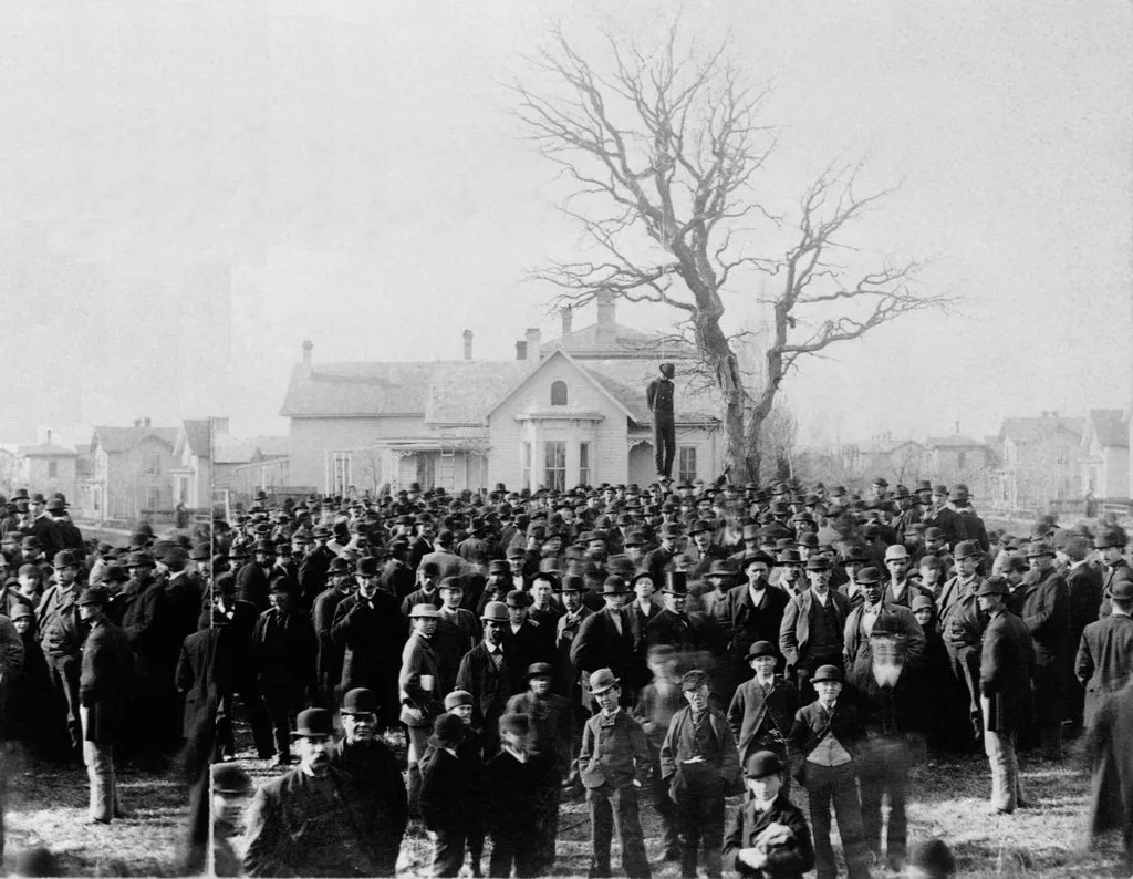 Запечатленная история