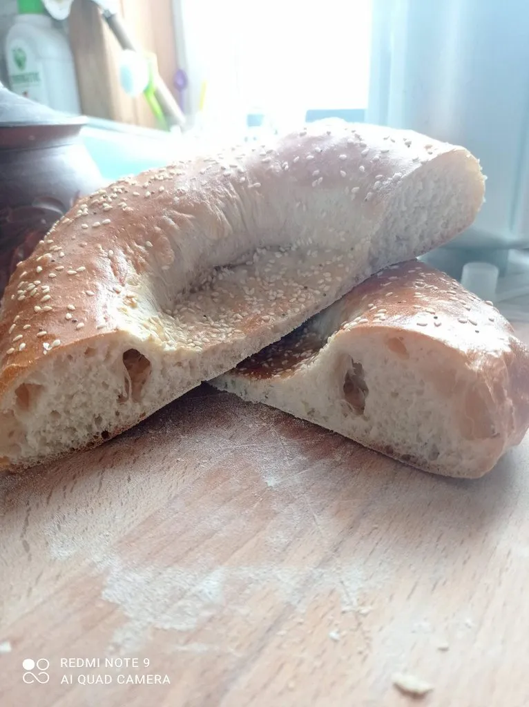 Лепешка на молоке с кунжутом (духовка)