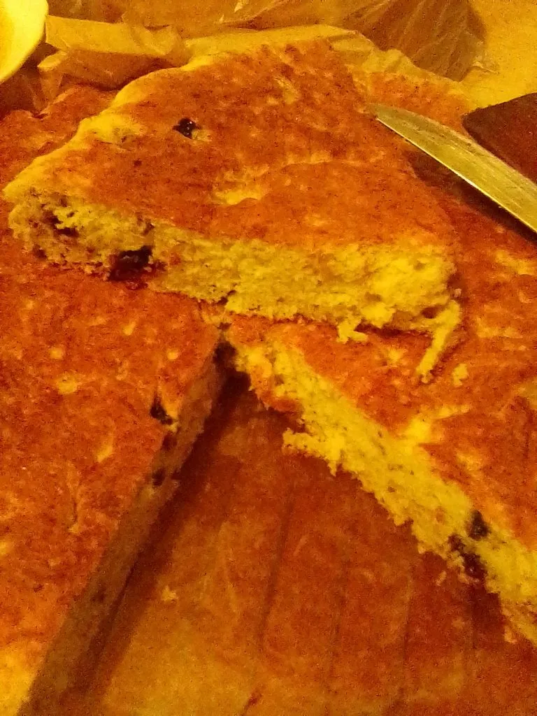 Творожный кекс с чёрной смородиной