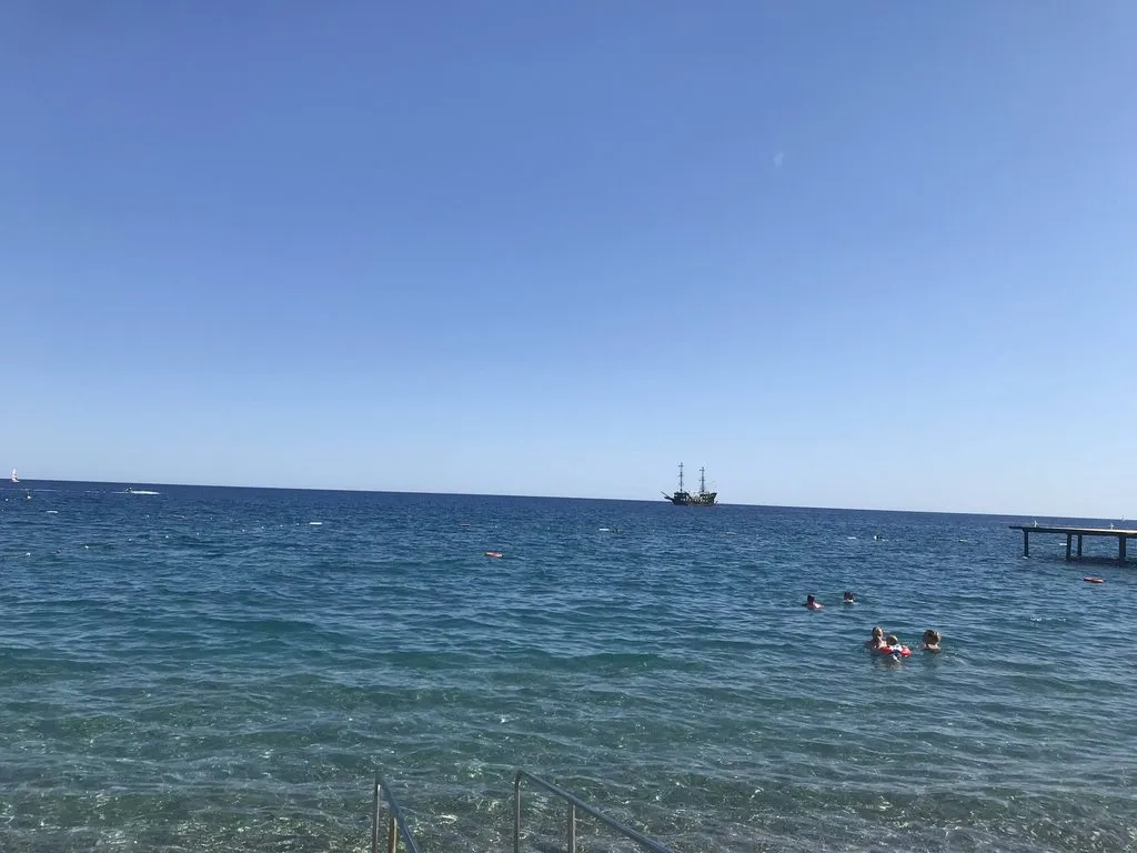 Скоро отпуск. Куда ехать?