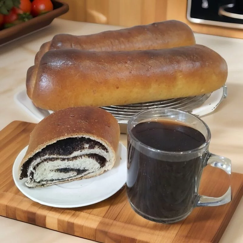 Рулет с маком, орехами и изюмом